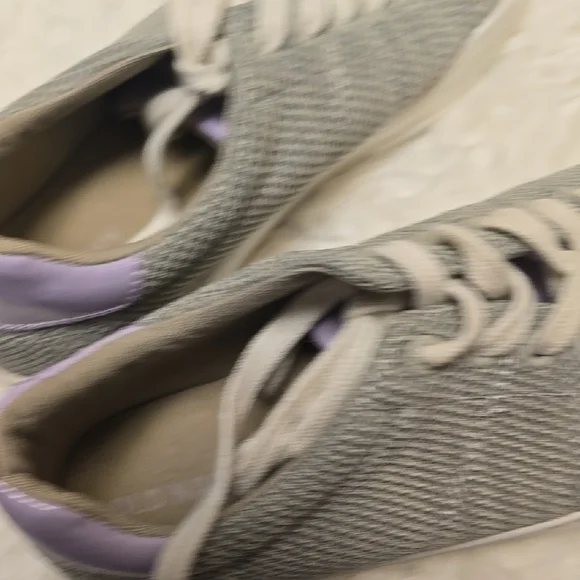 Old Navy Gray and Purple Mesh Sneakers with White Soles - Picture 5 of 8